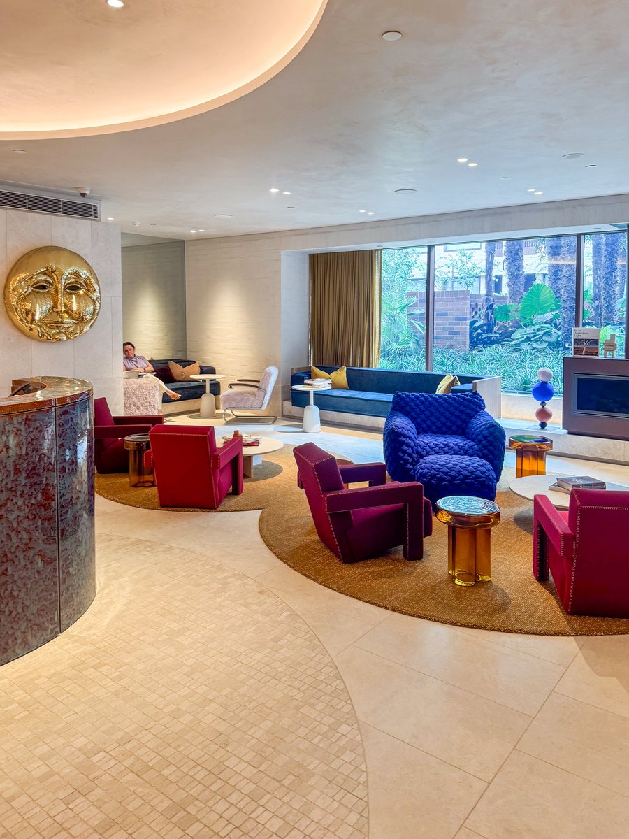 The EVE Hotel Sydney, the lobby lounge